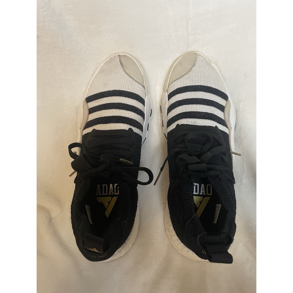 Adidas Trae Young 2 ADAO Men's Size 11 Basketball Shoes H06477 Black and White